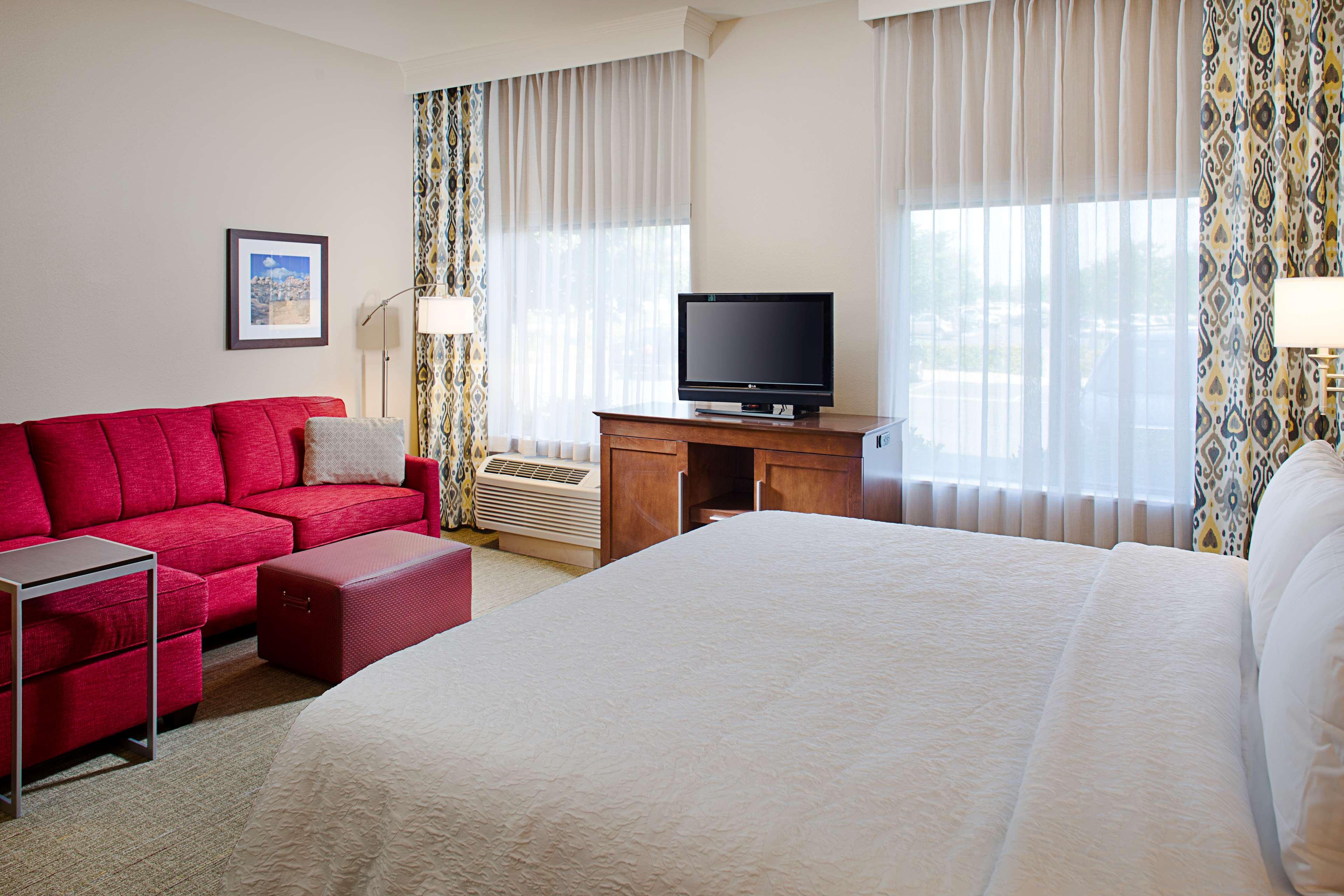 Hampton Inn & Suites Палмдейл Екстериор снимка