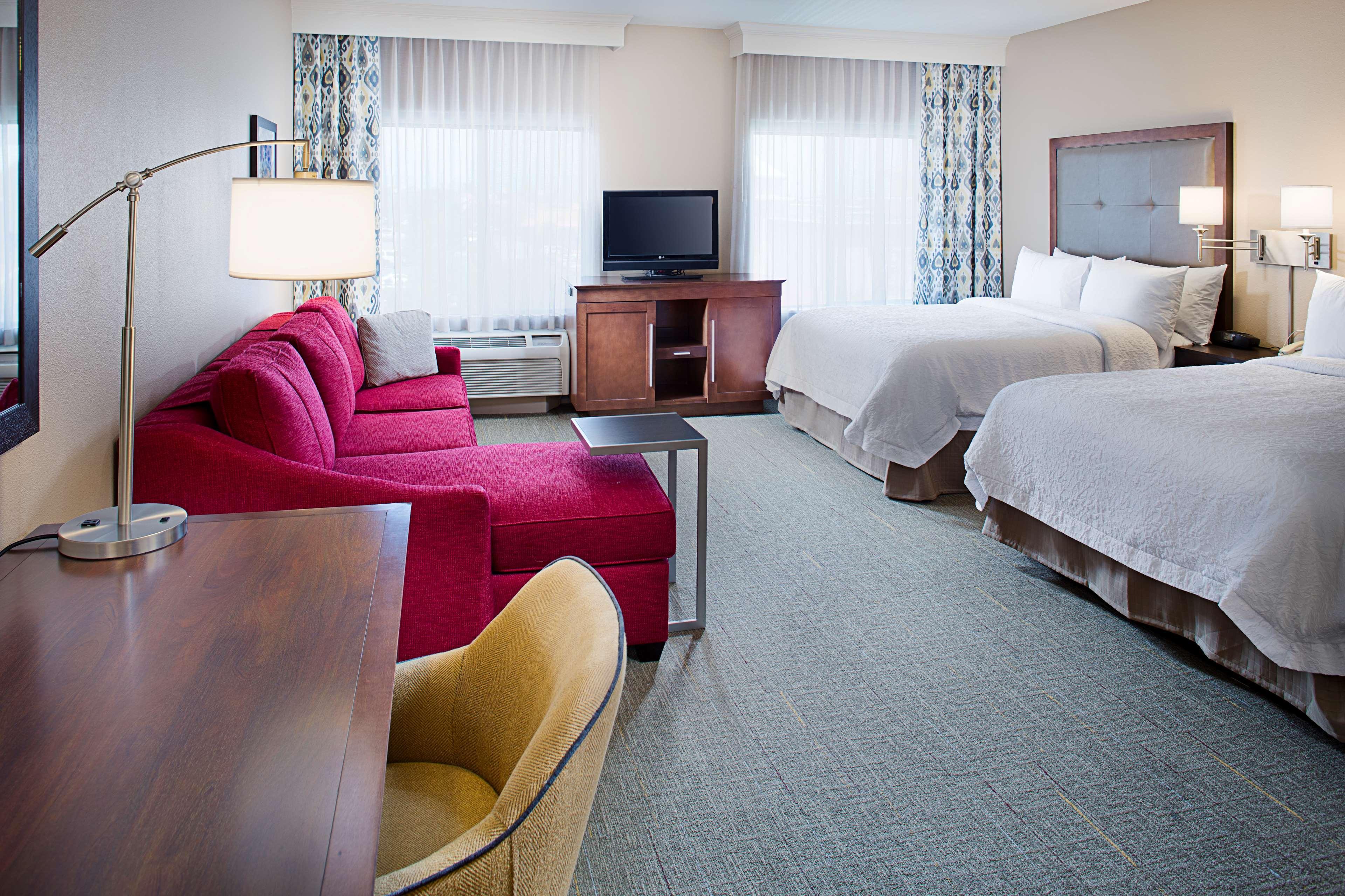 Hampton Inn & Suites Палмдейл Екстериор снимка