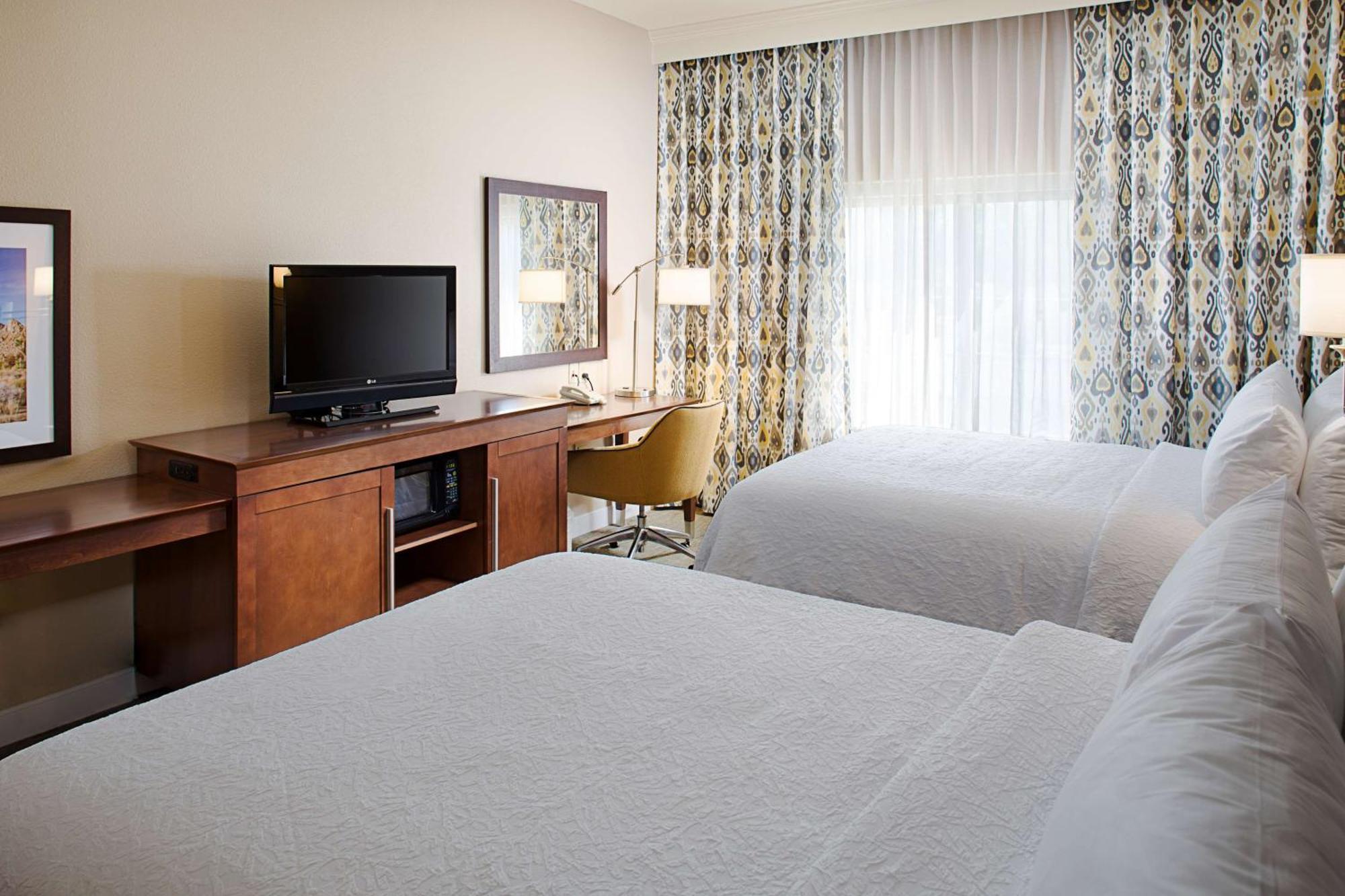 Hampton Inn & Suites Палмдейл Екстериор снимка