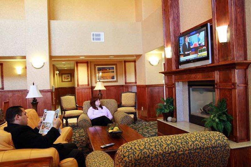 Hampton Inn & Suites Палмдейл Екстериор снимка